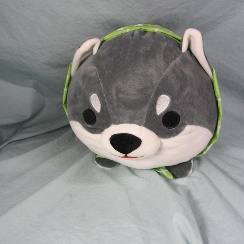 taiga husky large 1227 amuse 18" NWT 2019 stuffed animal (W2331)